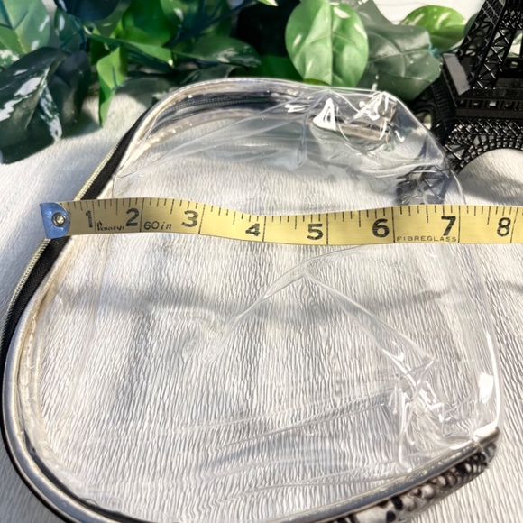 NWT Cosmetic faux snake skin bags, travel bags, cosmetic storage bags - Picture 3 of 10